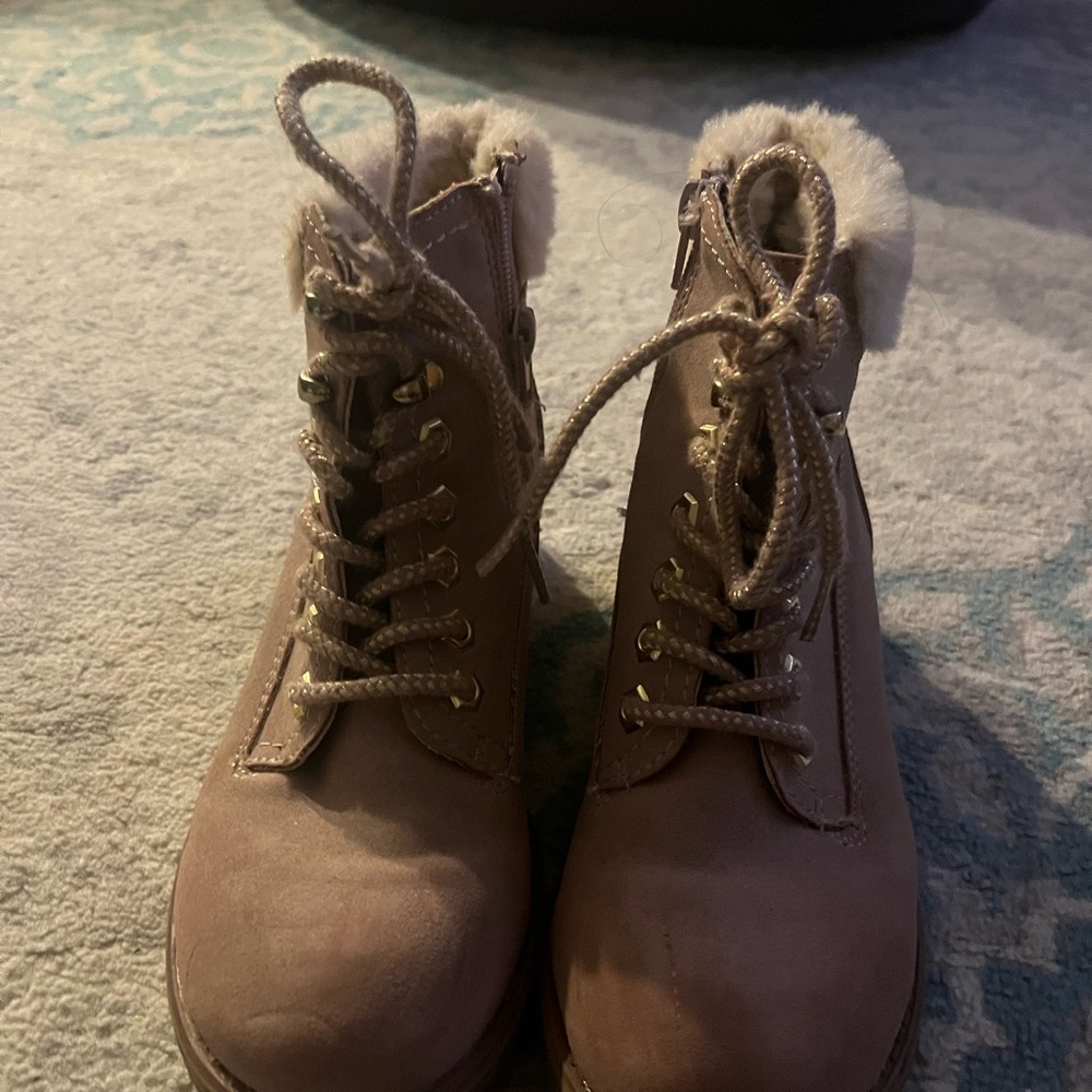 Steve Madden Light Brown/Purple Suede Lace-Up Boots